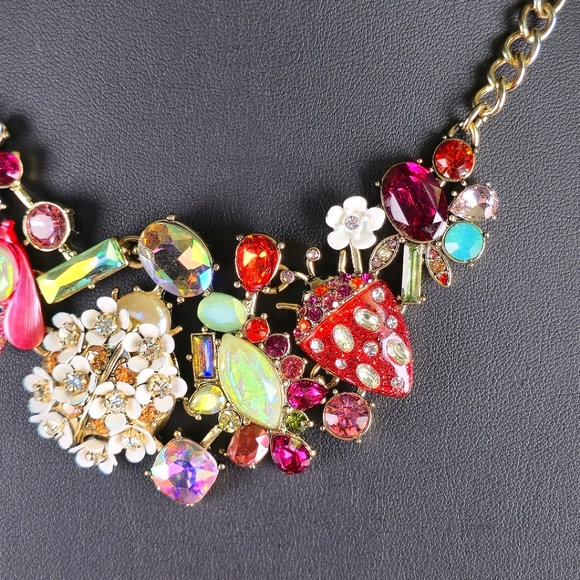 Betsey Johnson Floral Bug Bib Necklace & Earrings Set RARE - Picture 10 of 10